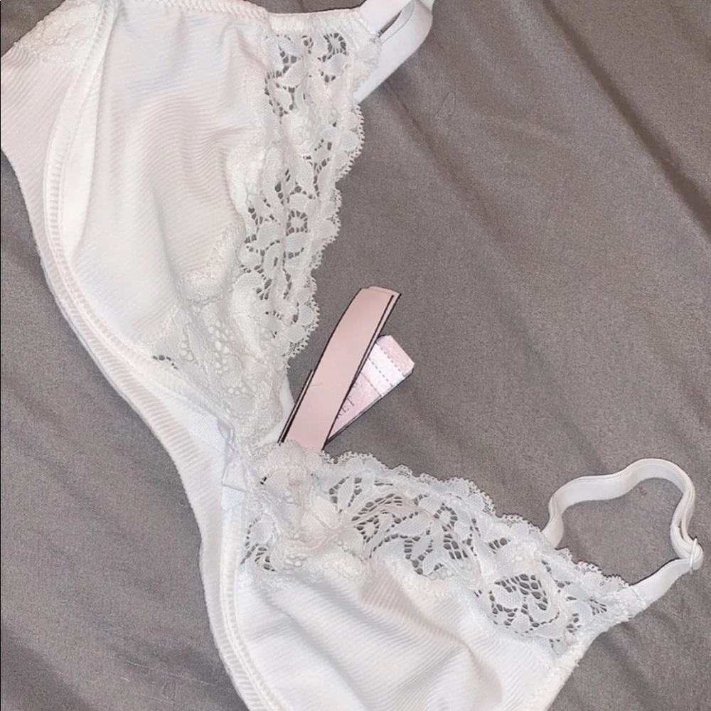 New without tag Victoria Secret Bralette